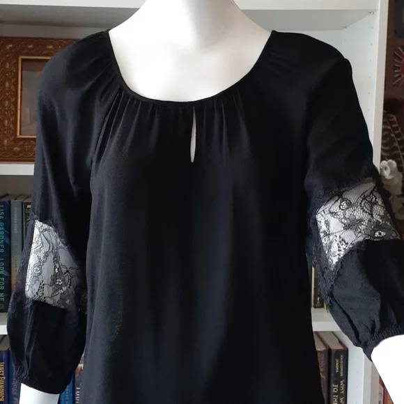 Collective concepts Boldizar lace detail blouse - Picture 4 of 10